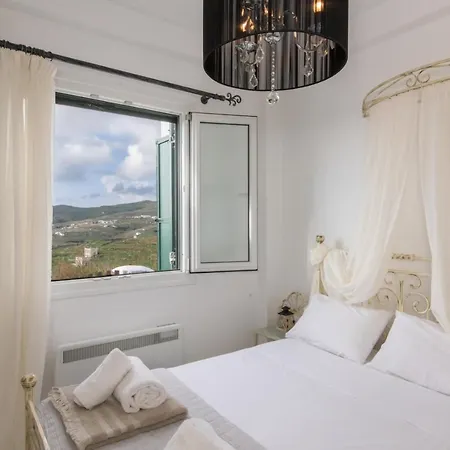 Bella Tinos Nyaraló