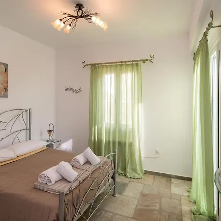 Bella Tinos بيت للعطل Triandáros