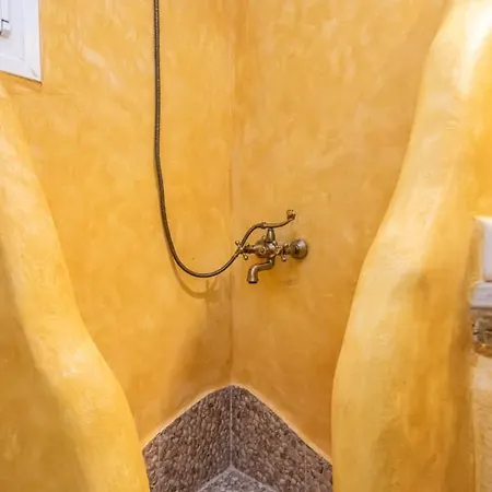 بيت للعطل Bella Tinos